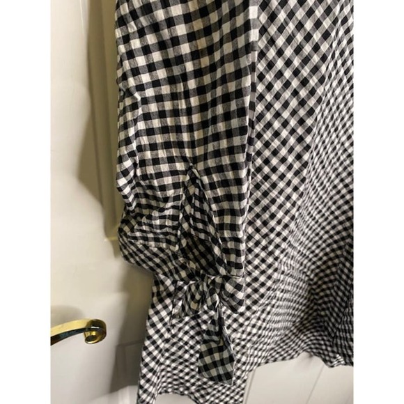 Susan Graver Regular Yarn Dyed Woven Button Front Shirt Black Check - Picture 3 of 5